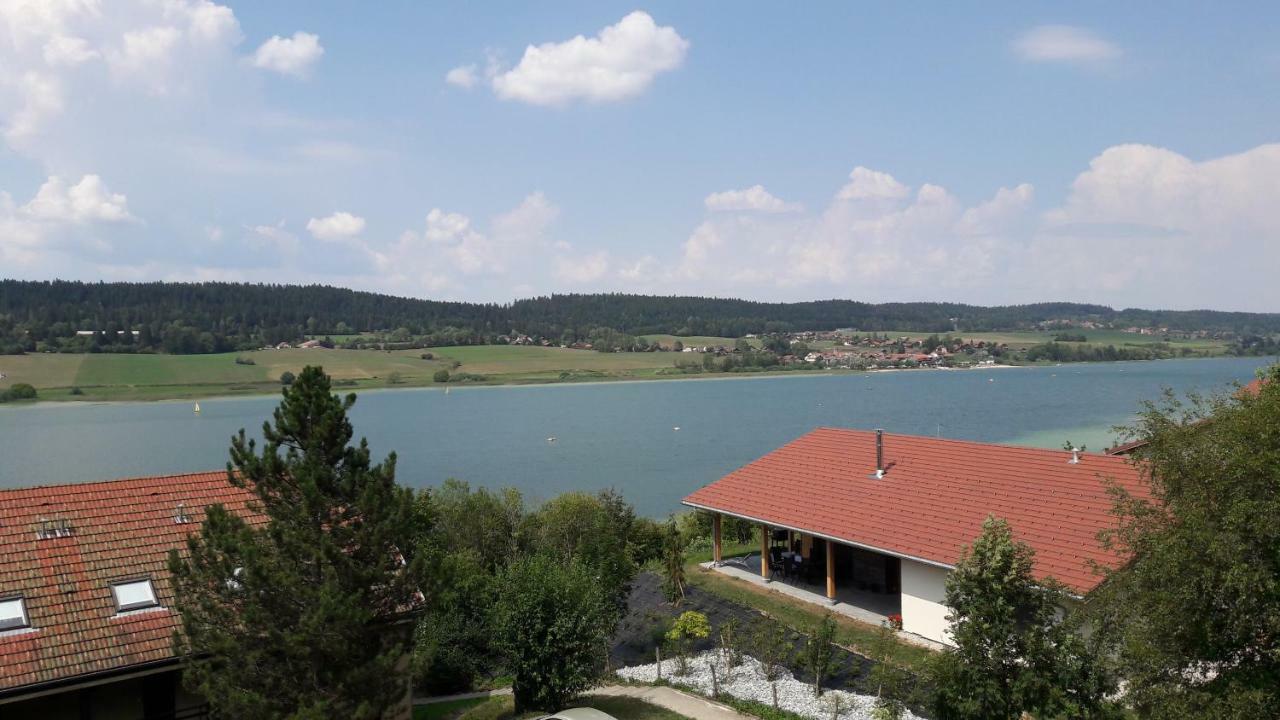 Le Charme Des 2 Lacs Malbuisson Kültér fotó